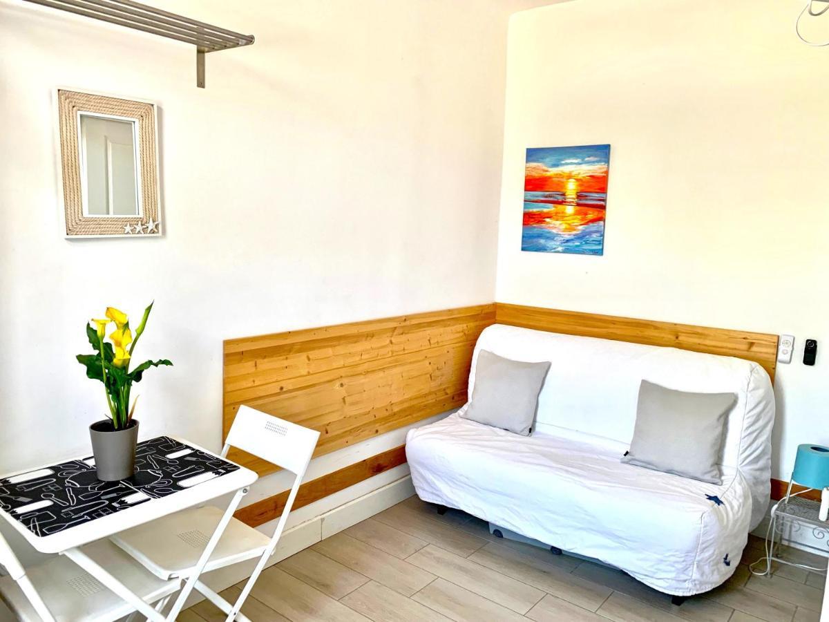 Blue Summer Vibes Mini Studio For Two, Ac, Parking, Beach At 50M, Spa Access -2 Λα Σιοτά Εξωτερικό φωτογραφία