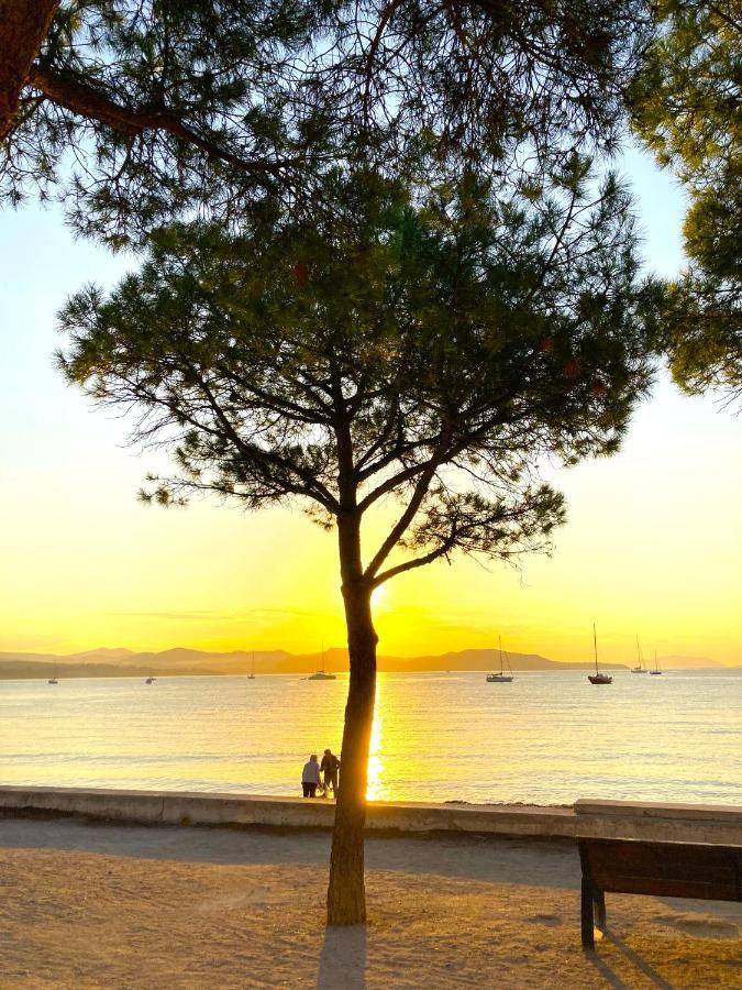 Blue Summer Vibes Mini Studio For Two, Ac, Parking, Beach At 50M, Spa Access -2 Λα Σιοτά Εξωτερικό φωτογραφία